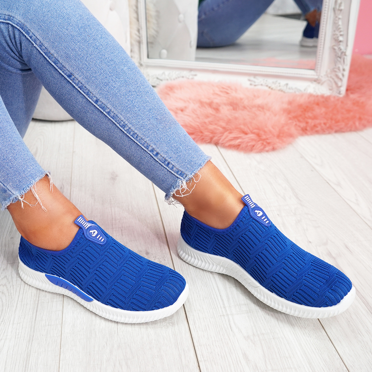 The new trend : knitted slip on trainers! - Cucu Fashion